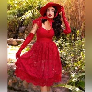 La Femme Noir Southern Gothic Skirt in Crimson Xl